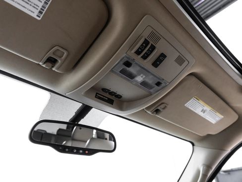 Used 2013 Chevrolet Tahoe LTZ RWD image 32