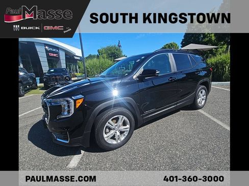 Used 2023 GMC Terrain SLE w/ Driver Convenience Package AWD/4WD image 2