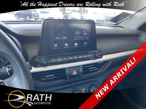 Used 2021 Kia Forte LXS FWD image 15