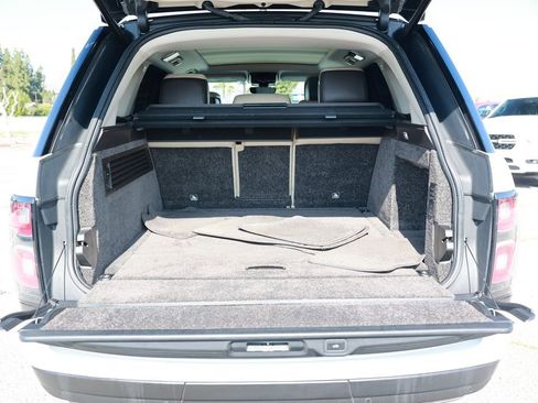 Used 2018 Land Rover Range Rover HSE image 34