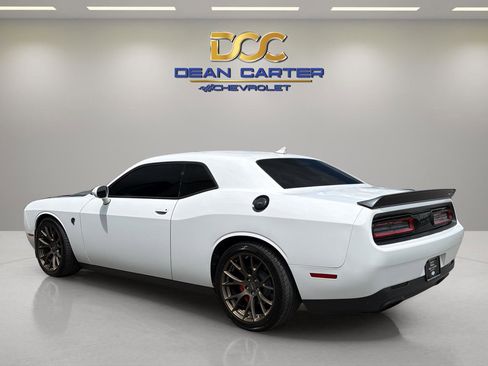 Used 2015 Dodge Challenger SRT Hellcat RWD image 3