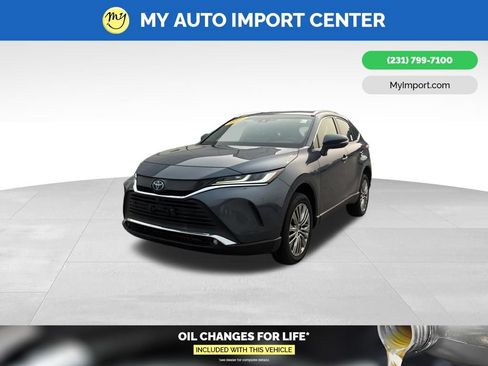 Used 2022 Toyota Venza Limited AWD/4WD image 3