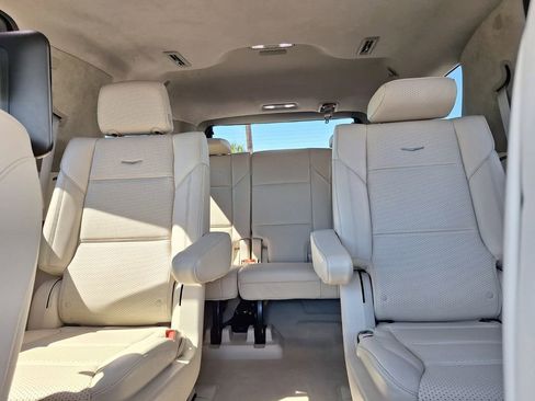 Certified 2023 Cadillac Escalade Premium Luxury Platinum w/ LPO, Radiant Package image 25