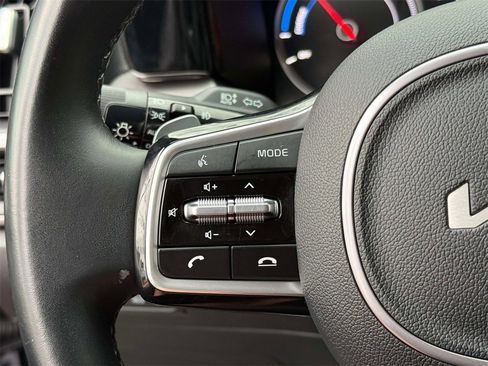 Used 2023 Kia Sorento EX image 35