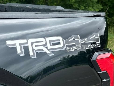 Used 2023 Toyota Tundra Limited w/ TRD Off-Road Package AWD/4WD image 13
