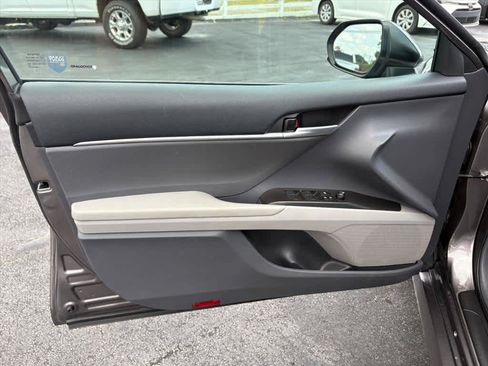 Used 2023 Toyota Camry LE FWD image 21