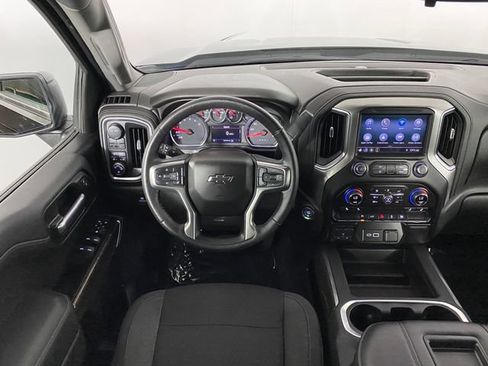 Certified 2020 Chevrolet Silverado 1500 RST AWD/4WD image 16