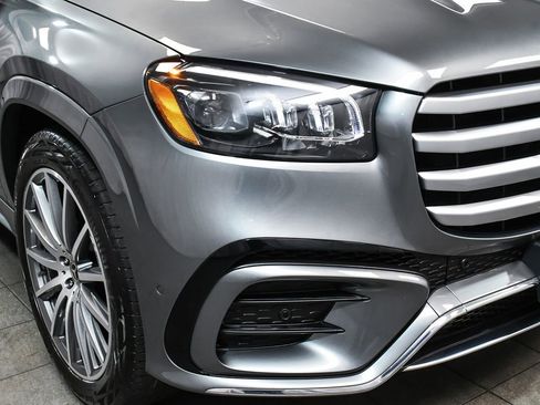 Used 2025 Mercedes-Benz GLS 450 4MATIC image 81