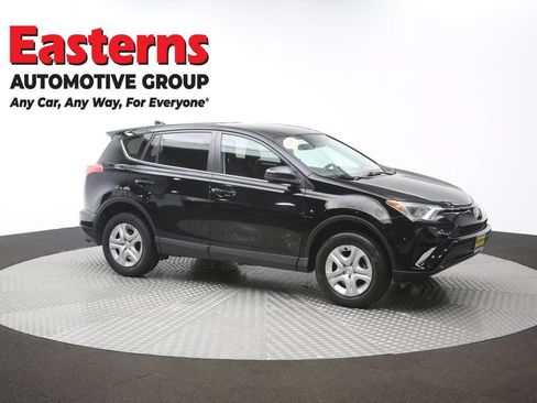 Used 2018 Toyota RAV4 LE w/ All Weather Liner Package FWD image 47