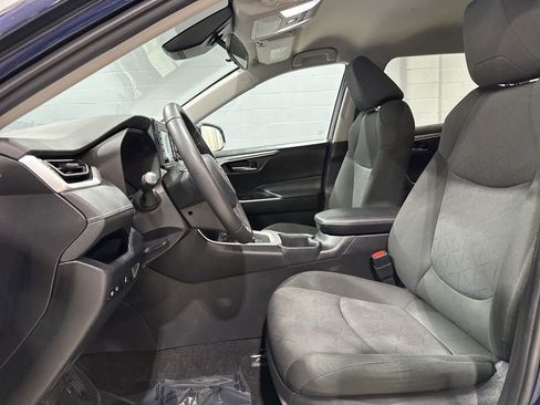 Certified 2022 Toyota RAV4 XLE image 10