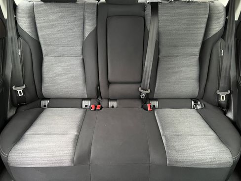 Used 2021 Nissan Rogue SV image 15