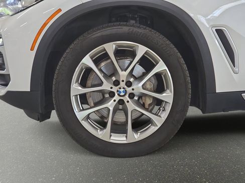 Used 2021 BMW X5 sDrive40i w/ Premium Package 3 RWD image 32