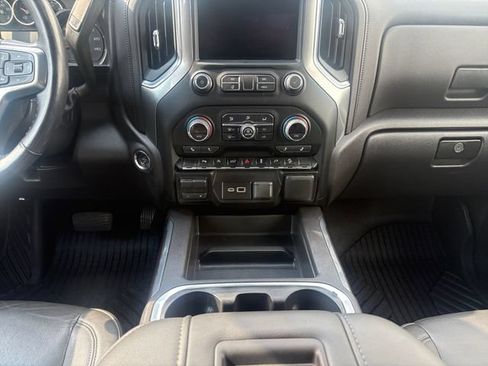 Used 2020 Chevrolet Silverado 1500 LT Trail Boss AWD/4WD image 11