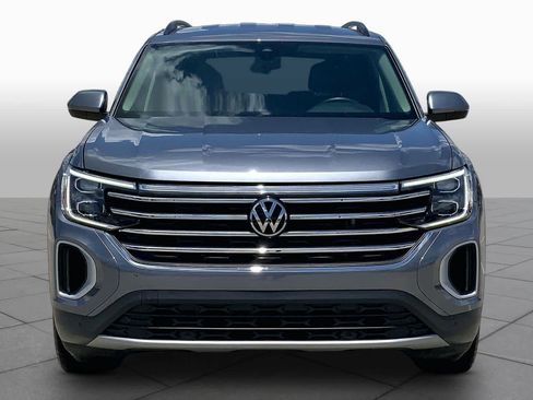 Used 2024 Volkswagen Atlas SE AWD/4WD image 4