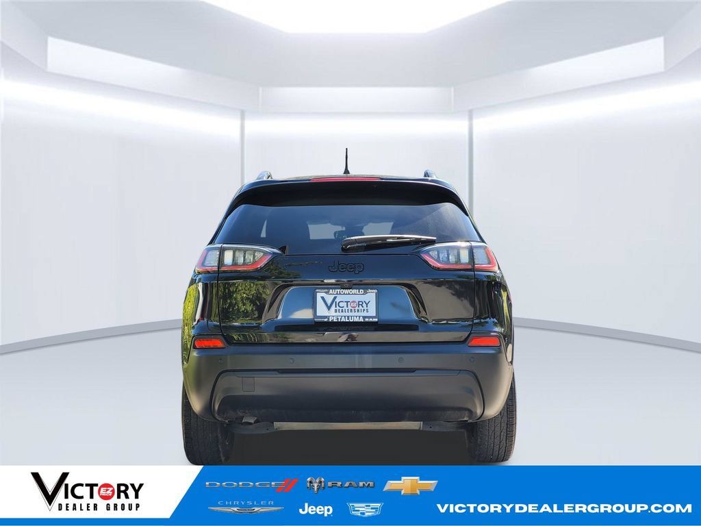 Used 2023 Jeep Cherokee Altitude Lux AWD/4WD image 6