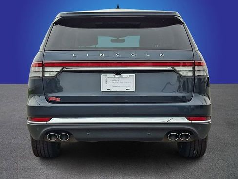 Certified 2022 Lincoln Aviator Reserve w/ Equipment Group 201A image 5