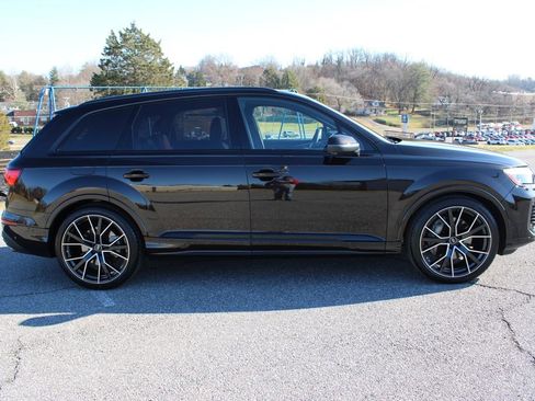New 2025 Audi Q7 3.0T Prestige image 9