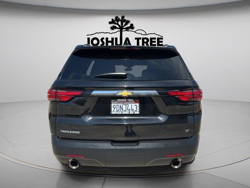 Used 2023 Chevrolet Traverse LT FWD image 6