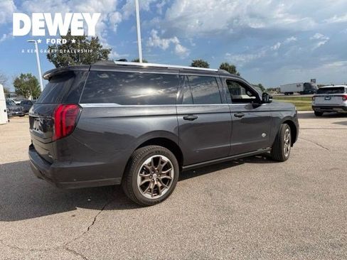Used 2025 Ford Expedition Max King Ranch AWD/4WD image 14