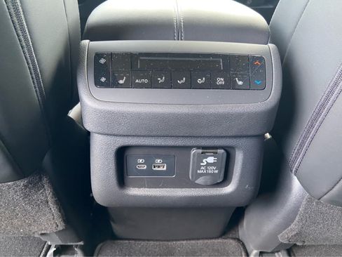 Used 2025 Nissan Pathfinder Platinum w/ Cargo Package FWD image 19