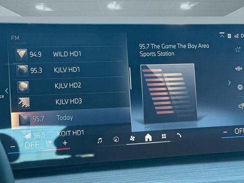 Used 2025 BMW i4 eDrive40 w/ Premium Package RWD image 22