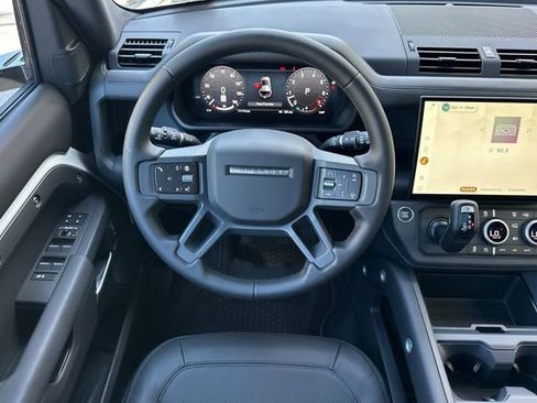 New 2026 Land Rover Defender 110 X-Dynamic SE image 13