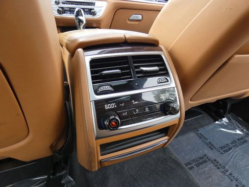 Used 2016 BMW 750i xDrive image 48