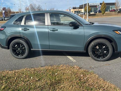 New 2026 Honda HR-V Sport image 3