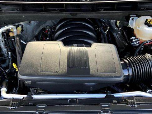 Used 2021 Cadillac Escalade ESV Sport Platinum w/ Heavy-Duty Trailer Package AWD/4WD image 33