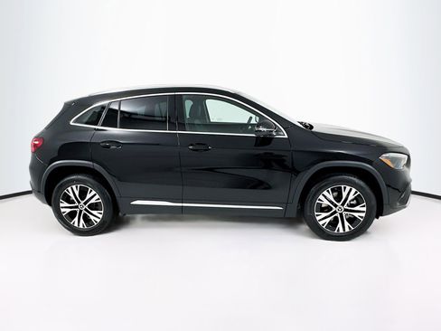 Used 2025 Mercedes-Benz GLA 250 image 9