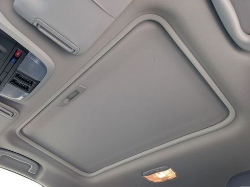 Used 2025 Subaru Crosstrek 2.0i Premium AWD/4WD image 17