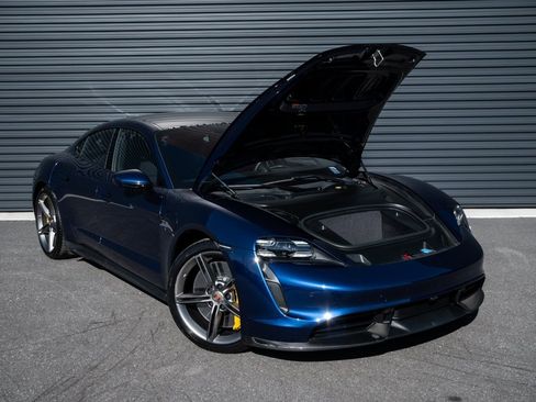 Used 2020 Porsche Taycan Turbo S image 35