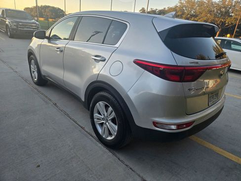 Used 2017 Kia Sportage LX image 8