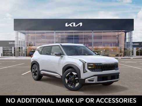 New 2027 Kia Seltos S FWD image 8