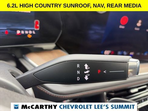 Used 2025 Chevrolet Tahoe High Country AWD/4WD image 22