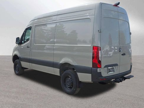 Used 2026 Mercedes-Benz Sprinter 2500 image 5