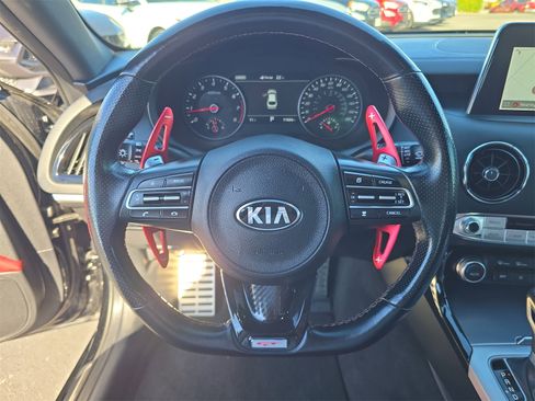 Used 2020 Kia Stinger GT1 image 23