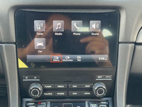 Used 2024 Porsche 718 Boxster image 25