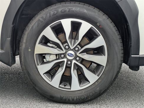 Used 2025 Subaru Outback Touring w/ Popular Package #2 image 12