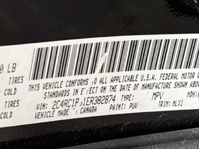 Used 2014 Chrysler Town & Country Touring FWD image 21