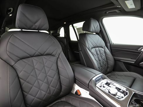New 2026 BMW X5 M60i AWD/4WD image 32