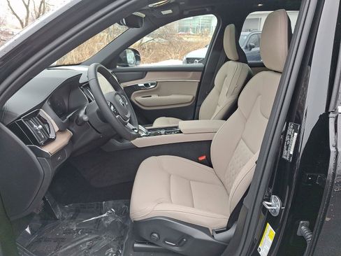Certified 2025 Volvo XC90 B5 Plus image 15