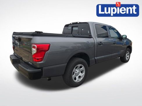 Used 2021 Nissan Titan S AWD/4WD image 4