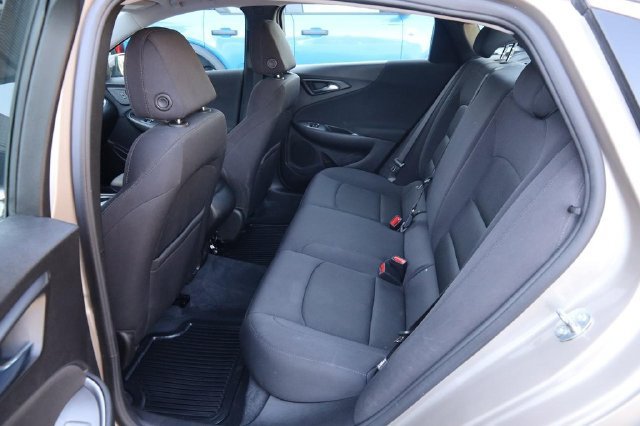 Used 2022 Chevrolet Malibu RS FWD image 9