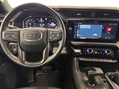 Used 2023 GMC Sierra 1500 AT4 w/ Technology Package AWD/4WD image 13