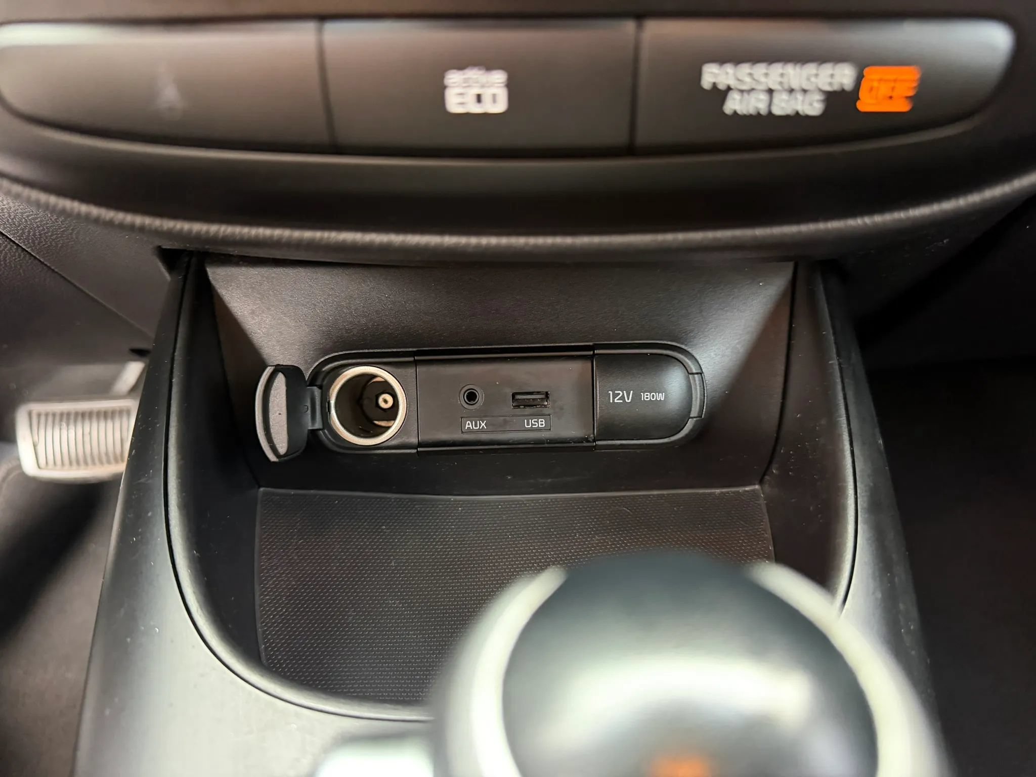 Used 2014 Kia Soul + FWD image 22