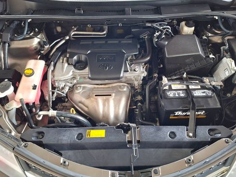 Used 2013 Toyota RAV4 LE FWD image 28