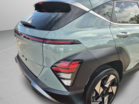 Used 2024 Hyundai Kona Limited AWD/4WD image 34