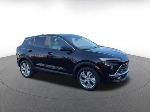 Used 2025 Buick Encore GX Preferred image 2