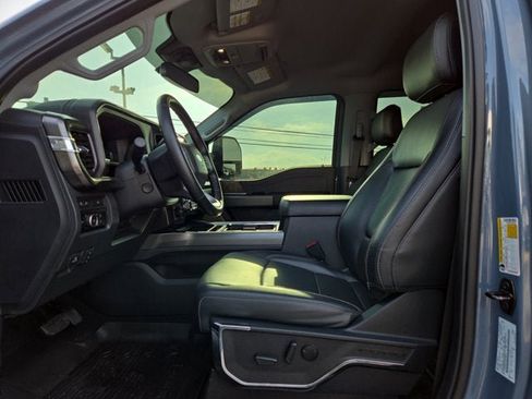 Used 2023 Ford F250 Lariat w/ Sport Appearance Package image 18